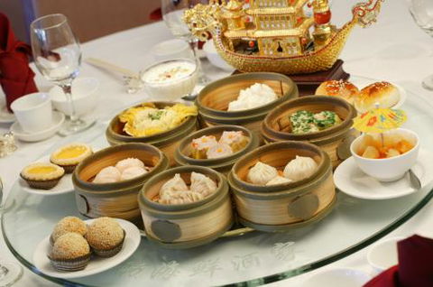 Golden Boat Chinese Restaurant - Accommodation Cairns 1