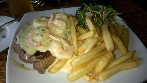 Prince Of Wales Hotel - Bistro - Accommodation Cairns 0