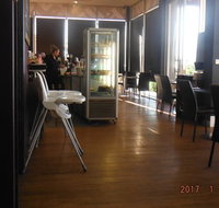 Monica's - Accommodation Cairns