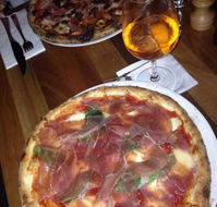 Julius Pizzeria - Accommodation Cairns