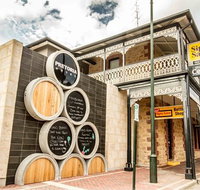 Pretoria Hotel Bistro - Accommodation Cairns