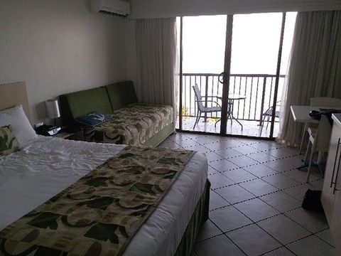 Aquarius On The Beach - Accommodation Cairns 0