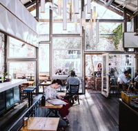 Auction Rooms - Accommodation Cairns
