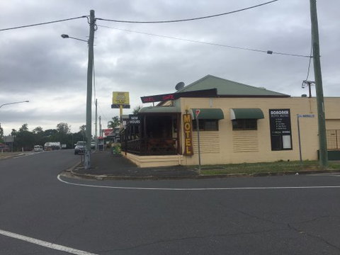 Bororen Hotel Restaurant - Accommodation Cairns 0