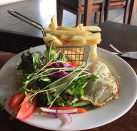 The Highlander Tavern - Accommodation Cairns