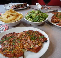 Mrs Parmas - Accommodation Cairns