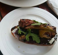 The Snug Public House - Accommodation Cairns