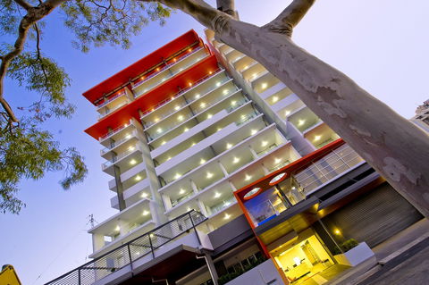 The Edge Apartment Hotel - Accommodation Cairns 0
