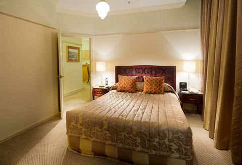 Royal Albert Hotel - Accommodation Cairns 17