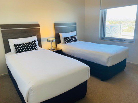Hume Serviced Apartments - Accommodation Cairns 12