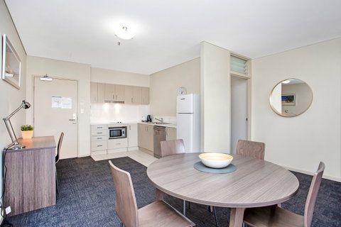Hume Serviced Apartments - Accommodation Cairns 16