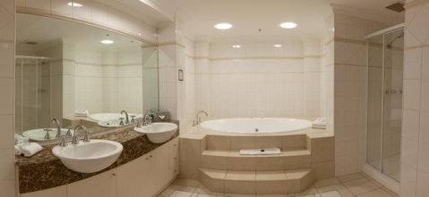 Quality Apartments Adelaide Central - Accommodation Cairns 2