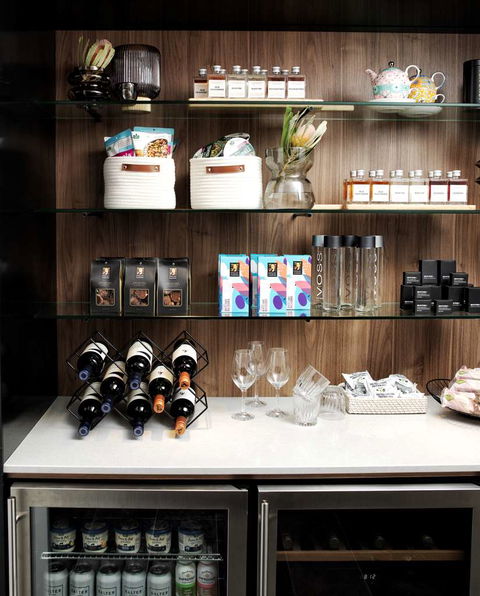 A By Adina Canberra - Accommodation Cairns 16