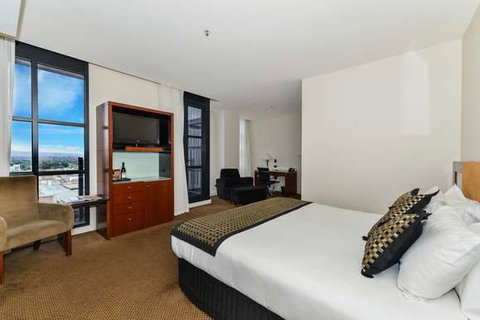 Peppers Waymouth Hotel - Accommodation Cairns 2