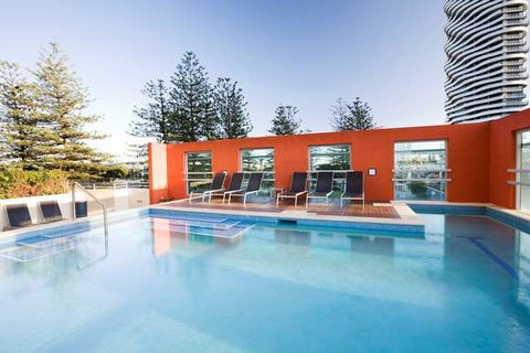 Mantra Broadbeach on the Park - Accommodation Cairns 2