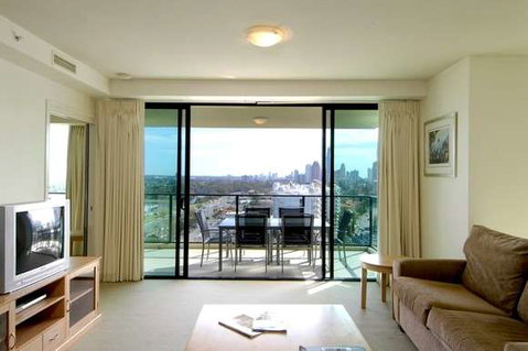 Mantra Broadbeach on the Park - Accommodation Cairns 7