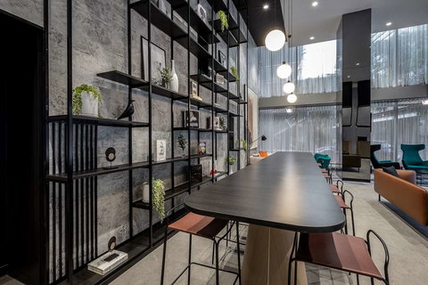 Travelodge Melbourne Docklands - Accommodation Cairns 4