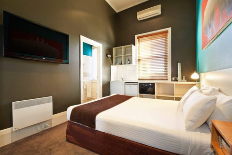 Tolarno Hotel - Accommodation Cairns 11