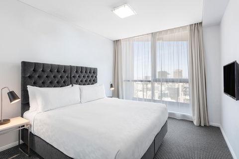 Meriton Suites Campbell Street - Accommodation Cairns 13