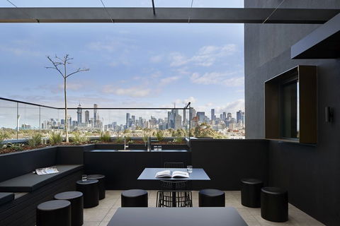 Lanbruk Apartment Hotel-Richomnd Hill - Accommodation Cairns 0