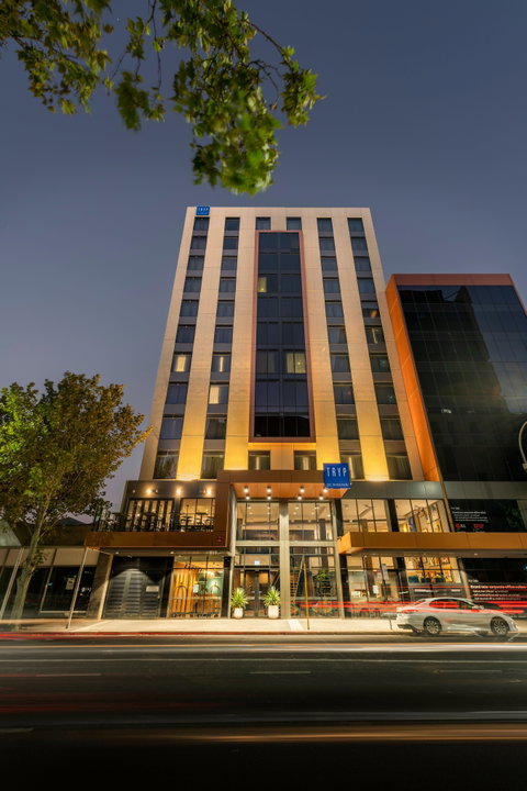 TRYP by Wyndham Pulteney Street - Accommodation Cairns 2