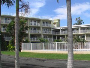 Cabarita Lake Apartments - Accommodation Cairns 0