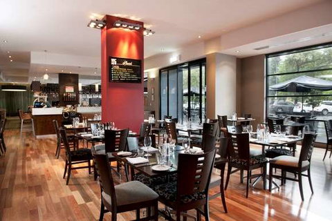 Mantra Hindmarsh Square - Accommodation Cairns 2