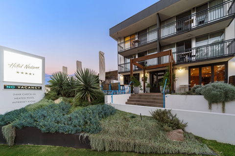 Hotel Nelson - Accommodation Cairns 0