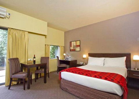 Comfort Inn & Suites City Views - Accommodation Cairns 2