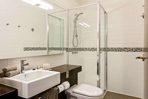 Quality Inn Heritage On Lydiard - Accommodation Cairns 8