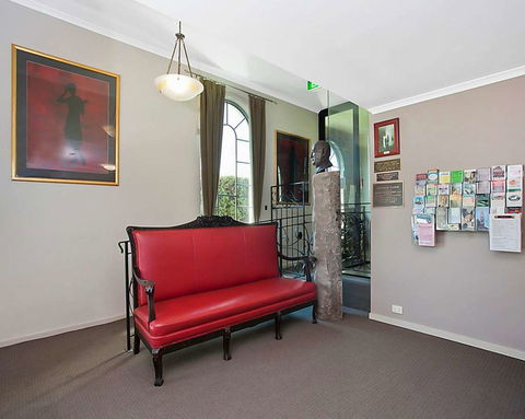 Quality Inn & Suites Menzies - Accommodation Cairns 3