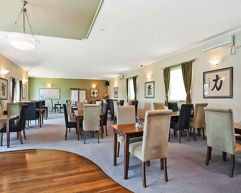 Quality Inn & Suites Menzies - Accommodation Cairns 10