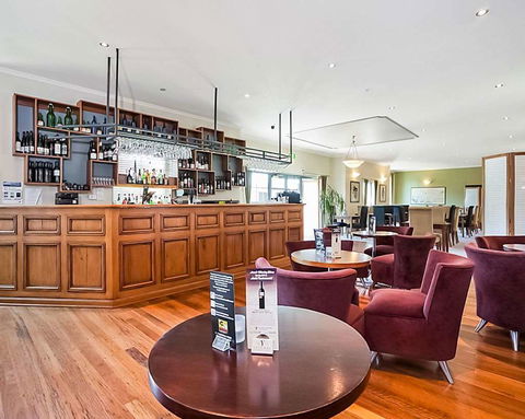 Quality Inn & Suites Menzies - Accommodation Cairns 12