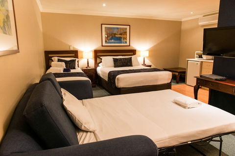 Wattle Grove Motel - Accommodation Cairns 6