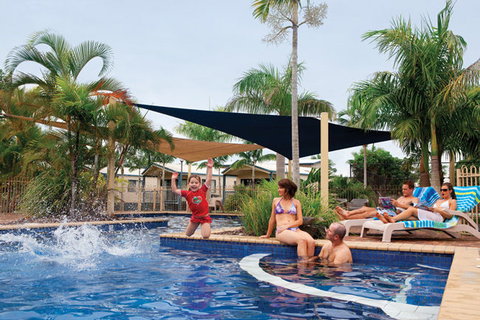 Fraser Lodge Resort and Holiday Park - Accommodation Cairns 2