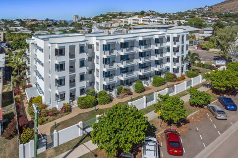 Madison Ocean Breeze - Accommodation Cairns 0