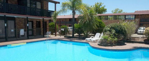 Maclin Lodge - Accommodation Cairns 1