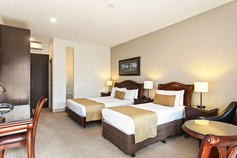 Quality Inn Heritage On Lydiard - Accommodation Cairns 0