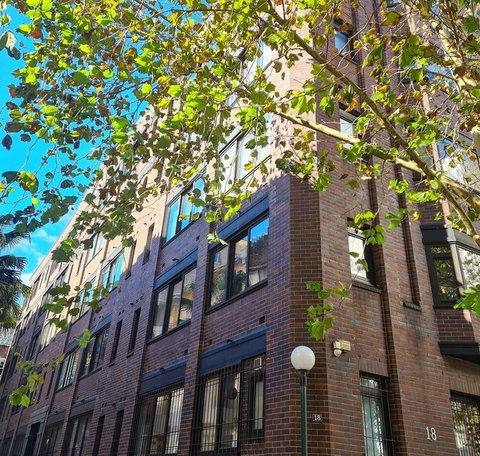 Regents Court - Accommodation Cairns 0