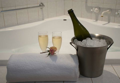 SureStay By BW The Clarence On Melville - Accommodation Cairns 14