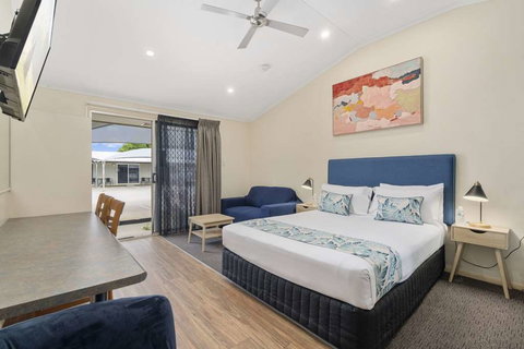 Caboolture Central Motor Inn, SureStay Collection - Accommodation Cairns 10