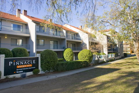 Pinnacle Apartments - Accommodation Cairns 0