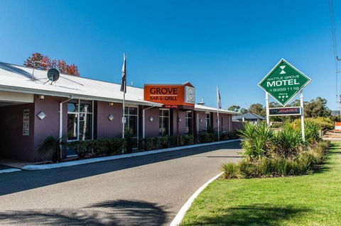 Wattle Grove Motel - Accommodation Cairns 0