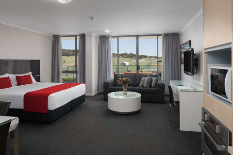 Rydges Mount Panorama Bathurst - Accommodation Cairns 0