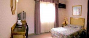 Golden Chain Ascot Motor Inn - Accommodation Cairns 1