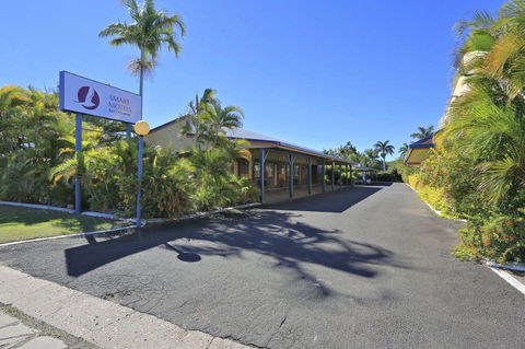 Smart Motels Bert Hinkler - Accommodation Cairns 0