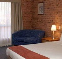 Akuna Motor Inn - Accommodation Cairns