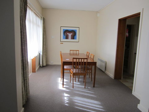 University House - ANU - Accommodation Cairns 37