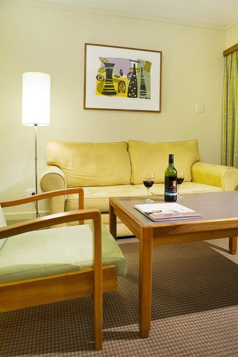 University House - ANU - Accommodation Cairns 0