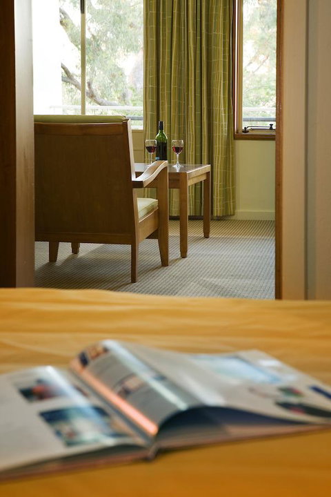 University House - ANU - Accommodation Cairns 12